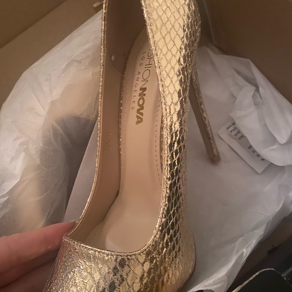 Rose gold pumps - Picture 2 of 4